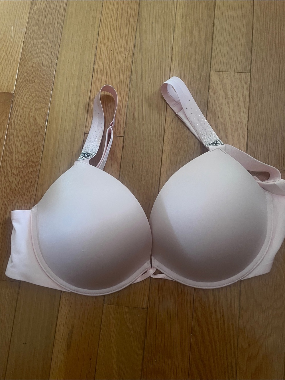 Victoria's Secret Light Pink Molded T-Shirt Bra